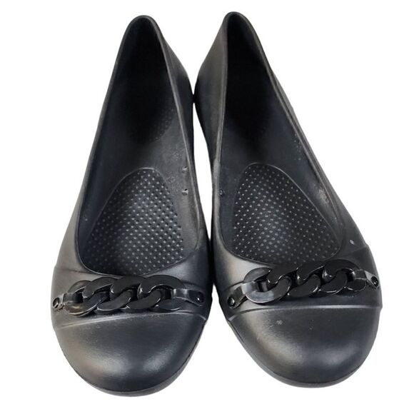 CROCS Shoes - Crocs- Women’s Gianna Black Rounded Ballet Flat with Chain Link Accent, Size 9